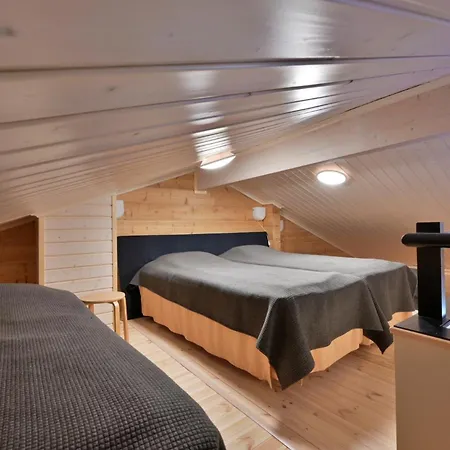 Isomus Inc Outdoor Jacuzzi Chalet Äkäslompolo