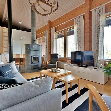 Isomus Inc Outdoor Jacuzzi * Äkäslompolo