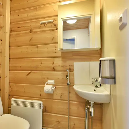 Isomus Inc Outdoor Jacuzzi * Äkäslompolo