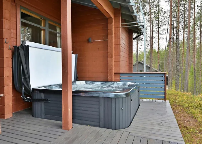 Chalet Isomus Inc Outdoor Jacuzzi Äkäslompolo