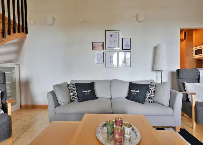 Chalet Isomus Inc Outdoor Jacuzzi