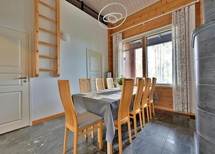 Isomus Inc Outdoor Jacuzzi *