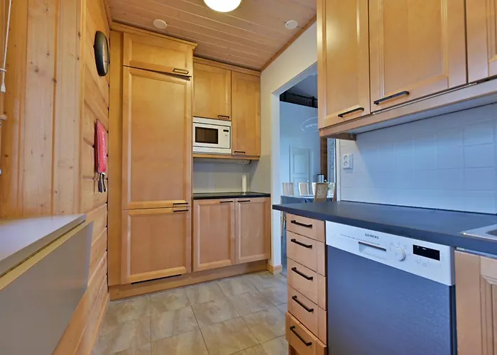 Isomus Inc Outdoor Jacuzzi Chalet