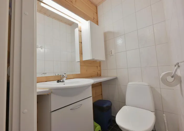 Isomus Inc Outdoor Jacuzzi *